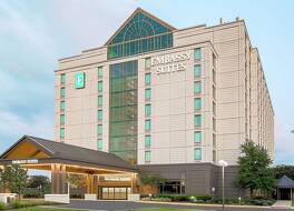 Embassy Suites by Hilton Chicago Lombard Oak Brook 写真
