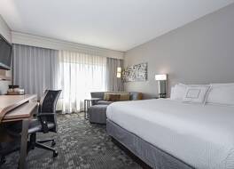 Courtyard by Marriott Charlotte Matthews 写真