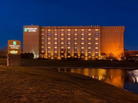 エンバシー スイーツ バイ ヒルトン シカゴ シャウムバーグ ウッドフィールド 写真