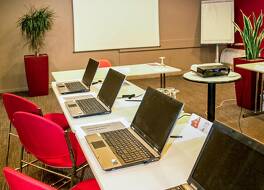 イビス ニーム ウエスト 写真