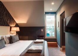 Dear Lisbon Gallery House