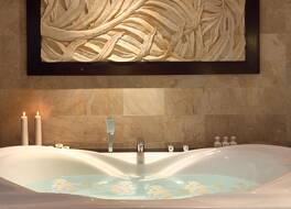 ロイヤル ピタ マハ ホテル 写真