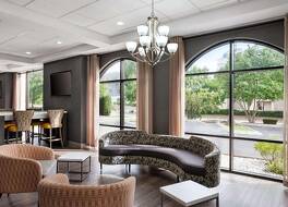 デイズ イン & スイーツ バイ ウィンダム マーフリーズボロ 写真