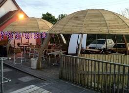 Three Horseshoes Country Inn