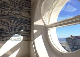 Fayvan Apartments 写真