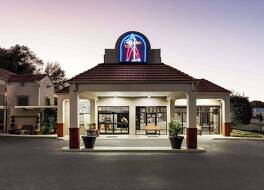 デイズ イン バイ ウィンダム メンフィス アット グレースランド 写真