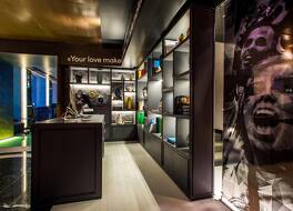 ペスターナ CR7 リスボア 写真