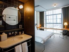 エミリー ホテル 写真