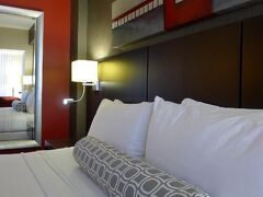 Armon Plaza Montreal Airpt 写真