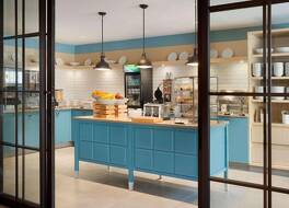 カントリー イン ＆ スイーツ バイ ラディソン アシュビル リバー アーツ ディストリクト