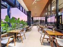 ハーパー クパン バイ アストン 写真