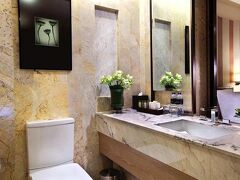 ダブルツリー バイ ヒルトン スクンビット バンコク 写真