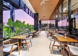 ハーパー クパン バイ アストン 写真