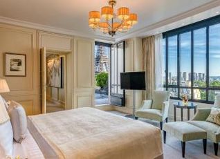 Shangri La Hotel Parisの宿泊予約 料金比較 フォートラベル Shangri La Hotel Paris パリ