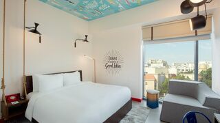 ハンプトン バイ ヒルトン ドバイ アル シーフ