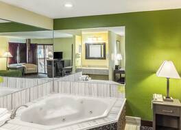 クオリティ イン ディケーター ニア US-224 写真