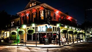 ロイヤル ストリート イン アンド R バー