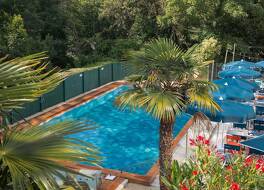 ノボテル ラ ロシェル サントル