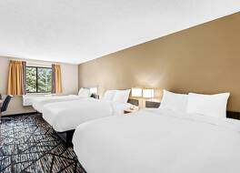 クオリティ イン & スイーツ ハウ - スタージス 写真