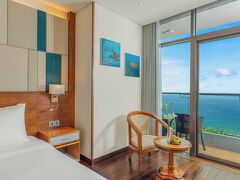 マンディラ ビーチ ホテル ダナン 写真