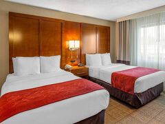 コンフォート スイーツ オークブルック テラス ニア オークブルック センター 写真