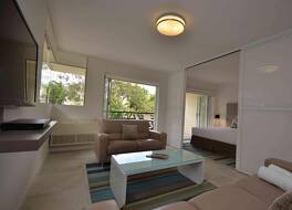 サックス オン ヘイスティングス ホリデー アパートメンツ