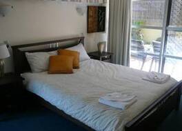 サンデック ガーデン アパートメンツ 写真