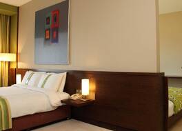 ホリデイ イン リゾート デッド シー バイ IHG 写真