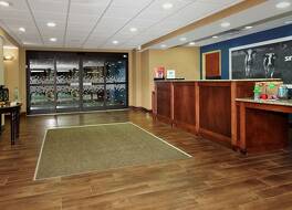 Hampton Inn & Suites Madisonville 写真