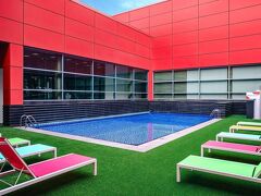 ロイヤル プラザ オン スコッツ ホテル 写真