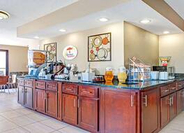 スーパー 8 バイ ウィンダム レイクランド 写真