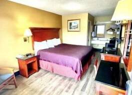 ロードウェイ イン グッドレットズビル サウス 写真