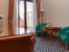 アゴラ ファン デ アウストリア 写真