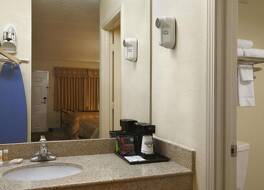 デイズ イン バイ ウィンダム ナッシュビル エアポート 写真