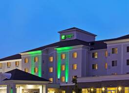 Holiday Inn Hotel & Suites Bloomington Airport By IHG 写真