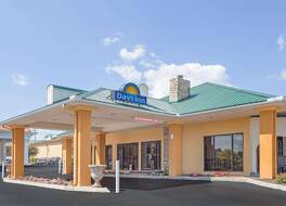 デイズ イン バイ ウィンダム レノア シティ