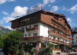 コルチナダンペッツオのホテル