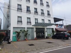 カナシャ イスラミ 写真