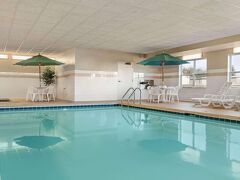 カントリー イン & スイーツ バイ ラディソン ピオリア ノース イリノイ 写真