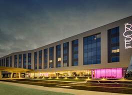 ザ ローズ ホテル シカゴ オヘア タペストリー コレクション バイ ヒルトン 写真