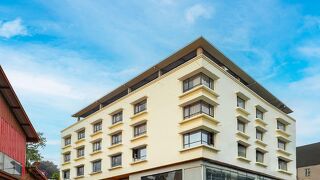 Yashshree Sanderling Mall Road