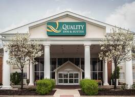 クオリティ イン アンド スイーツ セント チャールズ - ウェスト シカゴ