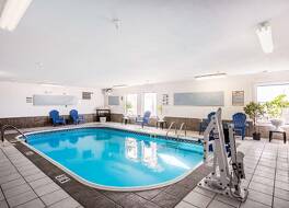 スーパー 8 バイ ウィンダム ゲールズバーグ 写真