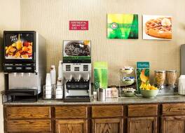 エバースプリング イン & スイーツ