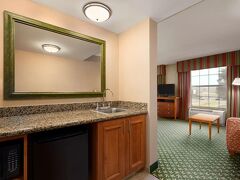 ハンプトン イン & スイーツ ウィリアムズバーグ セントラル 写真