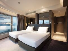 ロイヤル プラザ ホテル 写真