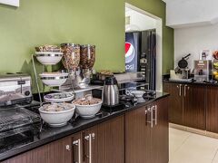 スリープ イン アット グリーヴィル コンベンション センター 写真