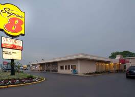 スーパー 8 バイ ウィンダム シカゴ ノースレイク オヘア サウス 写真