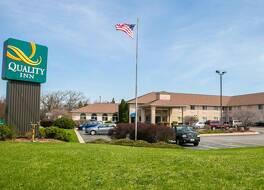 Quality Inn & Suites Woodstock near Lake Geneva 写真