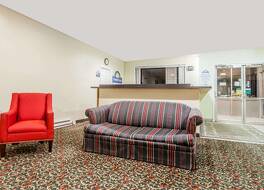 デイズ イン バイ ウィンダム セイモア 写真